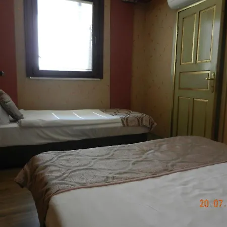 Отель Royal Sultanahmet 3*