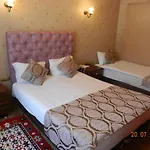Hotel Royal Sultanahmet 3*
